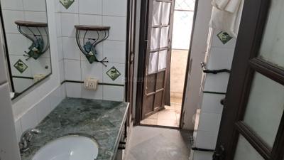 Bathroom Image of 700 Sq.ft 1 RK Independent House for rent in BHEL Township, Sector 17 Noida for Rs. 20000