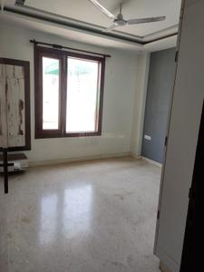 Bedroom Image of 1350 Sq.ft 3 BHK Builder Floor for rent in Paschim Vihar New Delhi for Rs. 50000