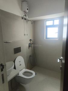 Image of 680 Sq.ft 2 BHK Apartment / Flat for sale in Leo Eminence, Bandra East, Mumbai for Rs. 36700000