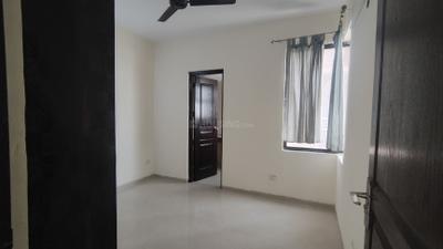 Bedroom Image of 980 Sq.ft 2 BHK Apartment / Flat for rent in Logix Blossom County, Sector 137 Noida for Rs. 28000