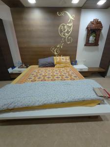 Bedroom Image of 3150 Sq.ft 4 BHK Apartment / Flat for sale in Bodakdev Ahmedabad for Rs. 30000000