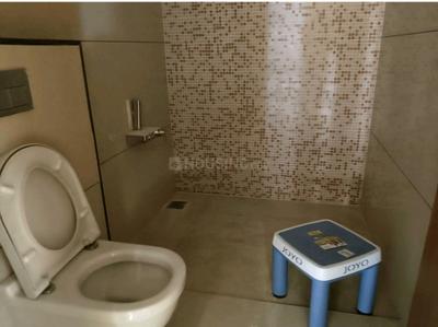Bathroom Image of 3800 Sq.ft 4 BHK Apartment / Flat for sale in Sahajanand Casa Amplio, Thaltej Ahmedabad for Rs. 40000000