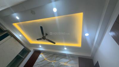 Living Room Image of 1050 Sq.ft 2 BHK Apartment / Flat for sale in SAP Rise, Sector 73 Noida for Rs. 3825000