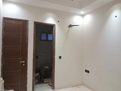 Bedroom Image of 900 Sq.ft 3 BHK Builder Floor for sale in Paschim Vihar New Delhi for Rs. 18500000