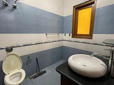 Image of 3000 Sq.ft 3 BHK Builder Floor for rent in Sector 46, Noida for Rs. 90000