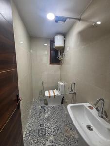 Bathroom Image of 1308 Sq.ft 1 BHK Apartment / Flat for rent in Chhattarpur New Delhi for Rs. 18000