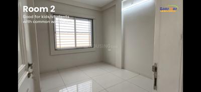 Bedroom Image of 900 Sq.ft 2 BHK Builder Floor for rent in Nipania Indore for Rs. 18000