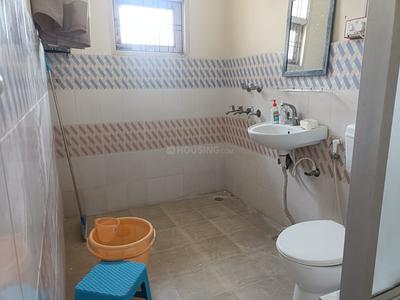 Bathroom Image of Sharing Bed in Sector 21B, Faridabad