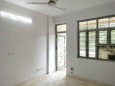 Bedroom Image of 1600 Sq.ft 3 BHK Apartment / Flat for sale in Golden Heights Apartments, Sector 12 Dwarka New Delhi for Rs. 27000000