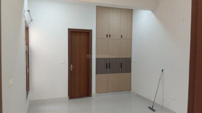 Bedroom Image of 1500 Sq.ft 2 BHK Builder Floor for rent in Sector 122 Noida for Rs. 28500
