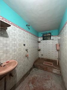 Bathroom Image of 1150 Sq.ft 4 BHK Independent House for rent in Rajarhat Kolkata for Rs. 12000