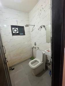 Bathroom Image of 500 Sq.ft 1 BHK Builder Floor for rent in Janakpuri New Delhi for Rs. 17000