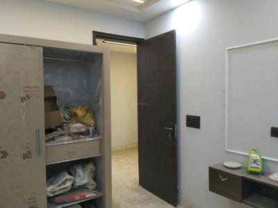 Bedroom Image of 720 Sq.ft 2 BHK Builder Floor for sale in Mukherjee Nagar New Delhi for Rs. 11500000