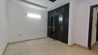 Bedroom Image of 1800 Sq.ft 3 BHK Builder Floor for sale in Paschim Vihar New Delhi for Rs. 27200000
