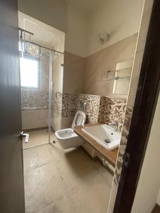 Bathroom Image of 3500 Sq.ft 5 BHK Duplex for sale in Bengal Peerless Avidipta Phase II, Santoshpur Kolkata for Rs. 58000000
