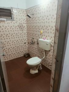 Bathroom Image of 700 Sq.ft 1 BHK Independent House for rent in Aminjikarai Chennai for Rs. 23000
