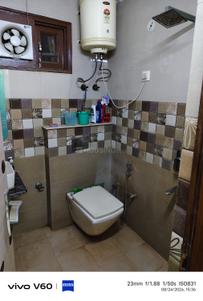Bathroom Image of 891 Sq.ft 3 BHK Builder Floor for sale in Krishna Nagar New Delhi for Rs. 8000000