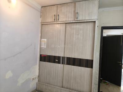 Bedroom Image of 2000 Sq.ft 3.5 BHK Builder Floor for rent in Sector 14 Gurgaon for Rs. 50000