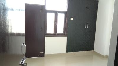 Bedroom Image of 1599 Sq.ft 3 BHK Apartment / Flat for rent in Sanchar Palm Valley, Wave City Ghaziabad for Rs. 16999