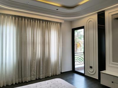 Bedroom Image of 2800 Sq.ft 4 BHK Builder Floor for rent in DLF The Grove, DLF Phase 5 Gurgaon for Rs. 125000