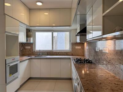 Kitchen Image of 1700 Sq.ft 3 BHK Apartment / Flat for rent in Casagrand First City, Sholinganallur Chennai for Rs. 40000