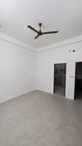Bedroom Image of 1100 Sq.ft 2 BHK Independent House for rent in Kasimpur Viruha Lucknow for Rs. 14000