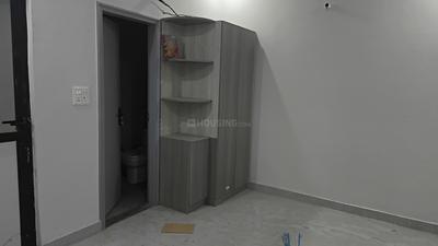 Bedroom Image of 780 Sq.ft 2 BHK Apartment / Flat for rent in Palam Vihar Extension Gurgaon for Rs. 24000