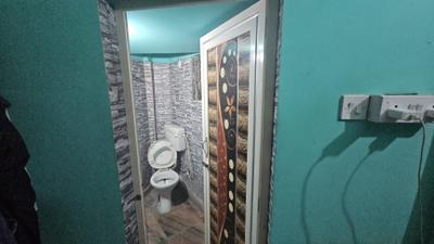 Image of 1270 Sq.ft 3 BHK Apartment / Flat for rent in Krishna Apartment, Airport Gate no. 1, Kolkata for Rs. 20000