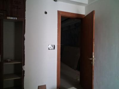 Bedroom Image of 1250 Sq.ft 2.5 BHK Apartment / Flat for sale in Sector 73 Noida for Rs. 4500000