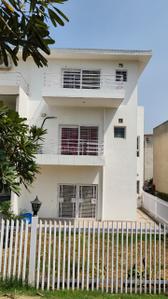 Image of 3008 Sq.ft 4.5 BHK Villa for rent in Paramount Golfforeste Villas, Surajpur, Greater Noida for Rs. 65000