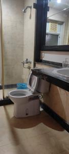 Bathroom Image of 4800 Sq.ft 5 BHK Apartment / Flat for sale in Hiranandani Developers Evita, Powai Mumbai for Rs. 260000000