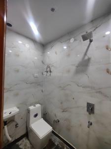 Bathroom Image of 550 Sq.ft 2 BHK Builder Floor for rent in Sector 24 Rohini New Delhi for Rs. 14500