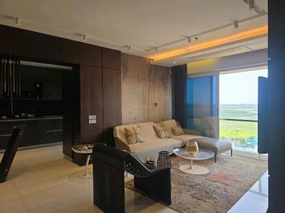 Living Room Image of 2400 Sq.ft 4 BHK Apartment / Flat for sale in Khar West Mumbai for Rs. 130000000