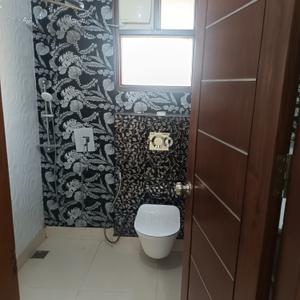 Image of 1350 Sq.ft 3 BHK Builder Floor for sale in  Maurya Enclave, Pitampura, New Delhi for Rs. 30000000