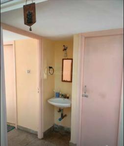 Bathroom Image of 850 Sq.ft 2 BHK Apartment / Flat for rent in Vijayanagar Bengaluru for Rs. 25000
