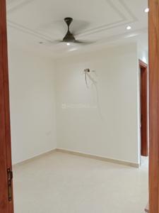 Bedroom Image of 900 Sq.ft 3 BHK Builder Floor for rent in Janakpuri New Delhi for Rs. 33000