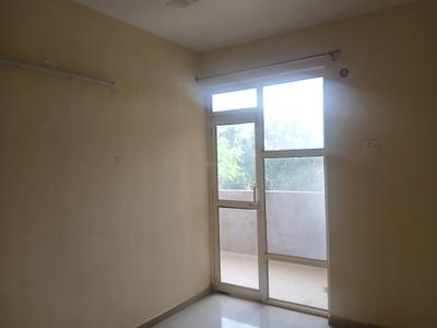 Bedroom Image of 680 Sq.ft 2 BHK Apartment / Flat for rent in Pyramid Pride, Sector 76 Gurgaon for Rs. 18000