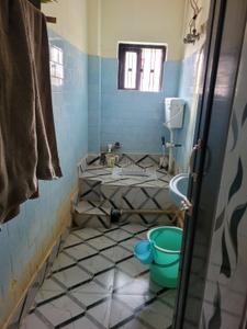 Bathroom Image of 800 Sq.ft 2 BHK Apartment / Flat for sale in Dum Dum Cantonment Kolkata for Rs. 2000000