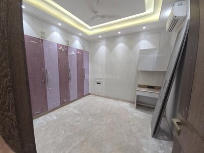 Bedroom Image of 2800 Sq.ft 4 BHK Builder Floor for sale in Rajouri Garden New Delhi for Rs. 60000000