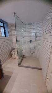 Bathroom Image of 1250 Sq.ft 2 BHK Apartment / Flat for sale in Casablanca Apt, Bandra West Mumbai for Rs. 33500000