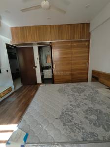 Bedroom Image of 2750 Sq.ft 4 BHK Apartment / Flat for sale in Bodakdev Ahmedabad for Rs. 35500000