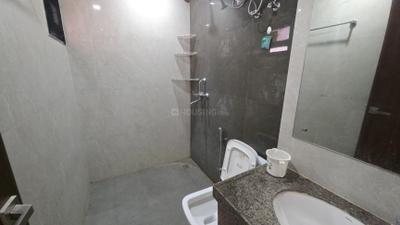 Bathroom Image of 530 Sq.ft 1 RK Apartment / Flat for rent in Karolan Ka Barh Jaipur for Rs. 16000