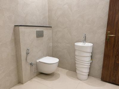 Bathroom Image of STELLA STAYS in Gamma I, Greater Noida