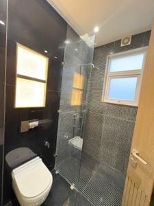 Bathroom Image of 2700 Sq.ft 3.5 BHK Builder Floor for rent in Panchsheel Park New Delhi for Rs. 150000