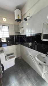 Bathroom Image of 500 Sq.ft 1 BHK Builder Floor for rent in Singasandra Bengaluru for Rs. 21000