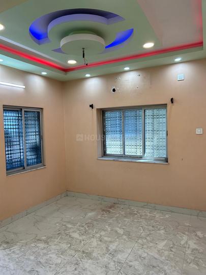 Solak Pally, Haltu Main Image 1