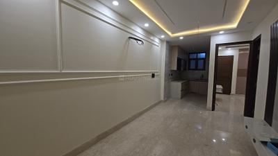 Living Room Image of 910 Sq.ft 2 BHK Builder Floor for sale in Paschim Vihar New Delhi for Rs. 13700000