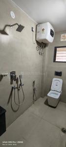 Bathroom Image of 840 Sq.ft 2 BHK Apartment / Flat for sale in Rajendra Nagar Patna for Rs. 10000000