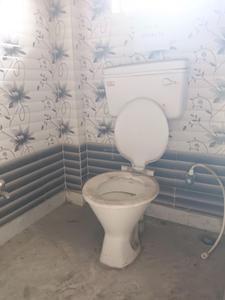 Bathroom Image of 2200 Sq.ft 6 BHK Apartment / Flat for rent in Purba Barisha Kolkata for Rs. 60000