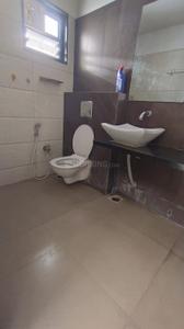 Bathroom Image of 1600 Sq.ft 4 BHK Villa for rent in Bhayli Vadodara for Rs. 22000